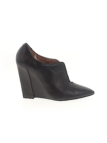 DMSX by Donald J Pliner Ankle Boots (view 1)