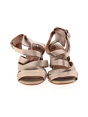 Clarks Heels (view 2)