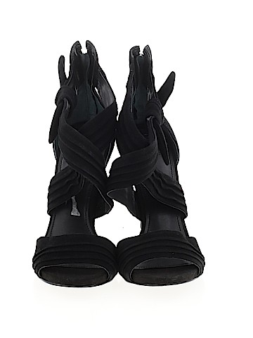 Guess Heels (view 2)