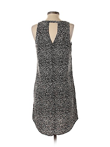 Old Navy Casual Dress (view 2)