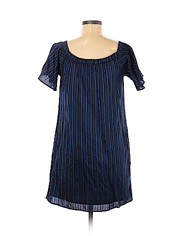 Banana Republic Casual Dress (view 2)