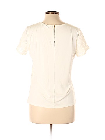 Market and Spruce Short Sleeve Blouse (view 2)