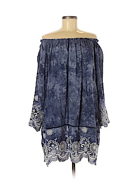 Romeo & Juliet Couture Size Med