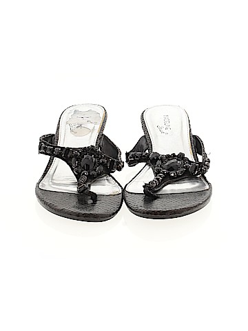 Madeline Stuart Wedges (view 2)