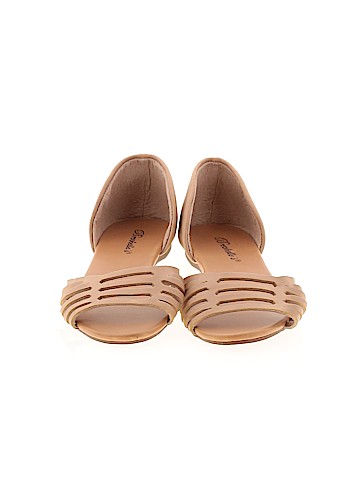 Breckelle's Flats (view 2)