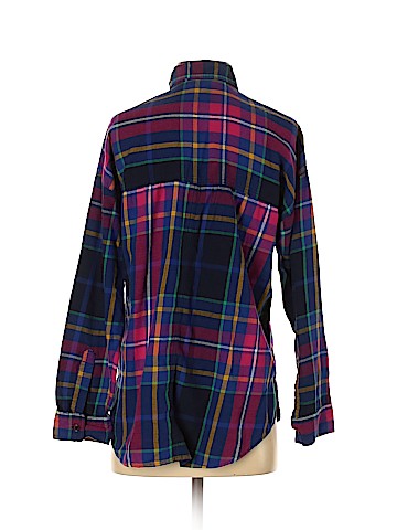 Old Navy Long Sleeve Button-Down Shirt (view 2)