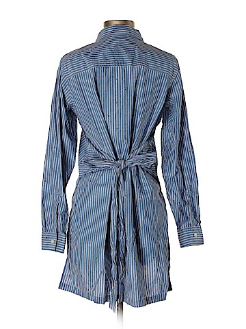 Gap Long Sleeve Button-Down Shirt (view 2)