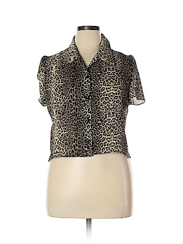 Virgo Petite Short Sleeve Blouse (view 1)