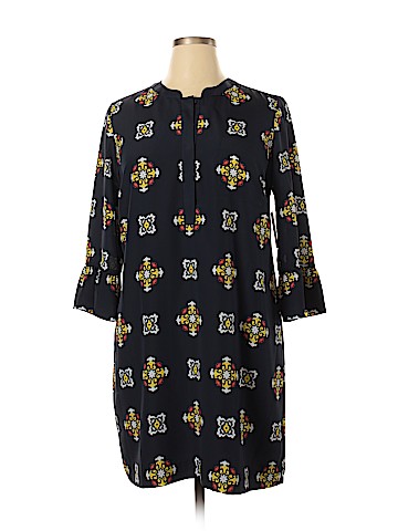 Crown & Ivy Casual Dress (view 1)