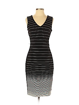 White House Black Market Size 2