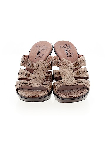 Umberto Raffini Wedges (view 2)