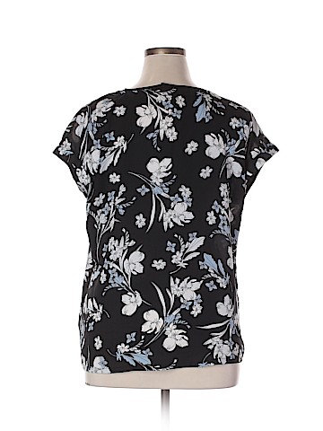 Worthington Short Sleeve Top (view 2)