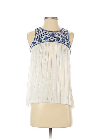 American Eagle Outfitters Sleeveless Top (view 1)