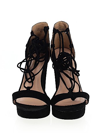 Lulu's Heels (view 2)