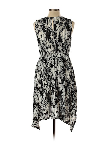 Simply Vera Vera Wang Casual Dress (view 2)