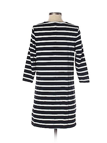 Old Navy Casual Dress (view 2)