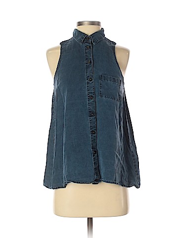 Club Monaco Sleeveless Button-Down Shirt (view 1)