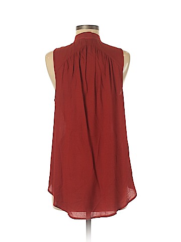 Daytrip Sleeveless Button-Down Shirt (view 2)