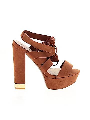 Qupid Heels (view 1)