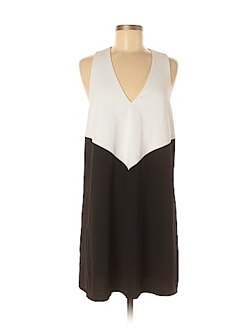 Alice + Olivia Casual Dress (view 1)