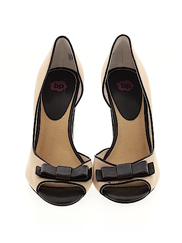 BP. Heels (view 2)