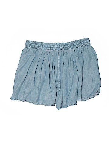 Gap Shorts (view 2)