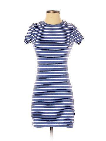 Old Navy Casual Dress (view 1)