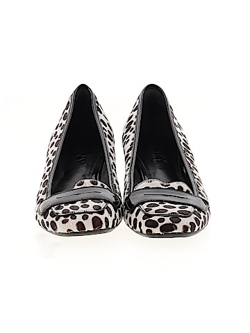 DKNY Flats (view 2)