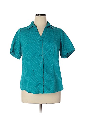 Lane Bryant Short Sleeve Button-Down Shirt (view 1)