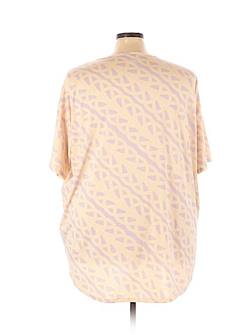 Lularoe Short Sleeve T-Shirt (view 2)