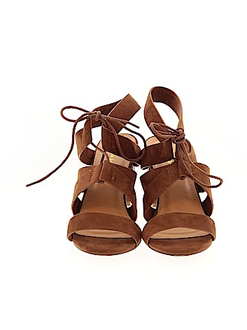 Lulu's Heels (view 2)