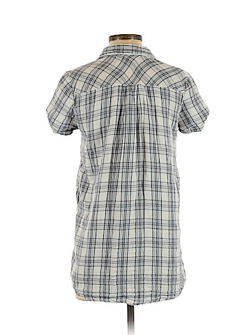 Abercrombie & Fitch Short Sleeve Button-Down Shirt (view 2)