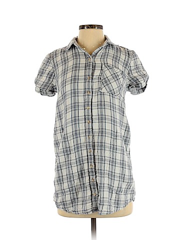 Abercrombie & Fitch Short Sleeve Button-Down Shirt (view 1)