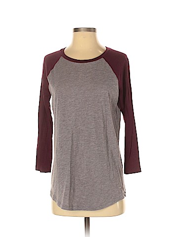 Victoria's Secret Pink 3/4 Sleeve T-Shirt (view 1)