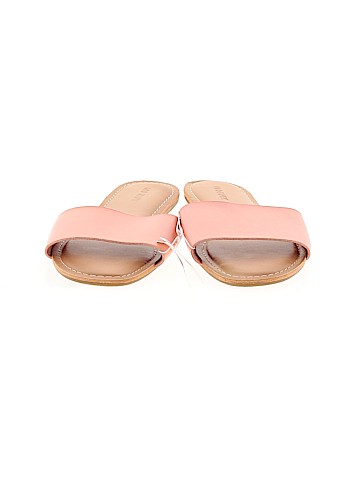 Old Navy Sandals (view 2)