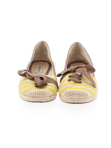 REPORT Flats (view 2)