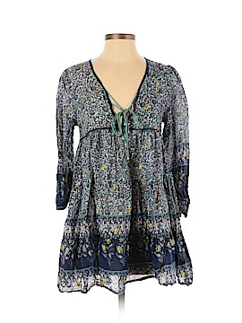 Romeo & Juliet Couture Size Sm