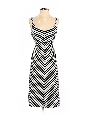 Old Navy Casual Dress (view 1)