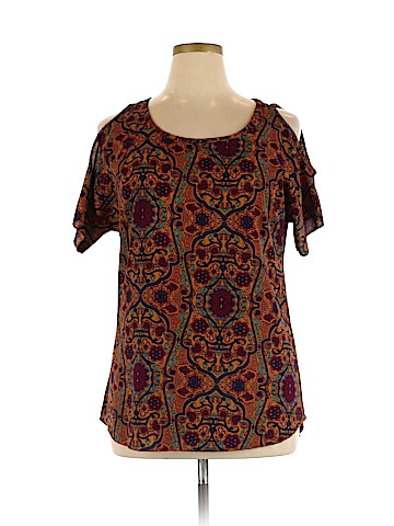 Free Kisses Short Sleeve Blouse (view 1)