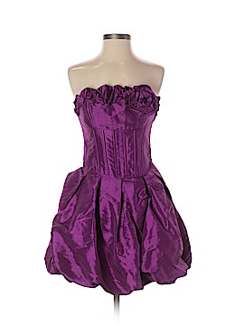 Romeo & Juliet Couture Size Sm