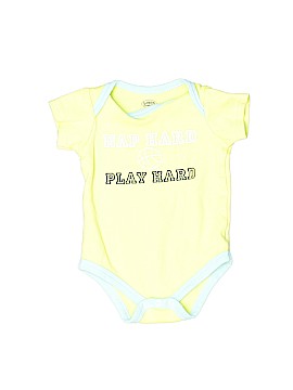 Luvable Friends Size 0-3 mo