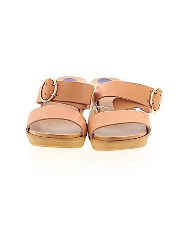 Mariella Wedges (view 2)