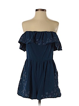 American Eagle Outfitters Size 4