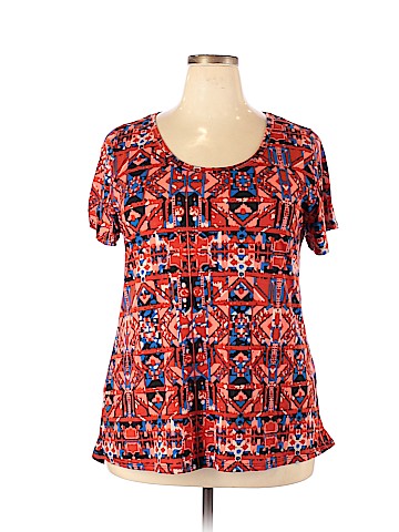 Lularoe Short Sleeve Blouse (view 1)