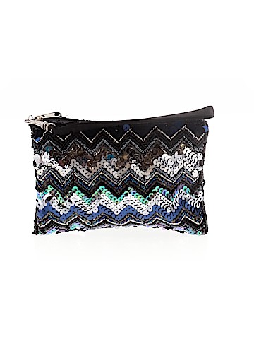 Unbranded Wristlet (view 1)