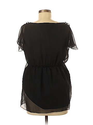 Old Navy - Maternity Short Sleeve Blouse (view 2)