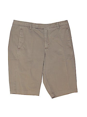 Vince. Khaki Shorts (view 1)