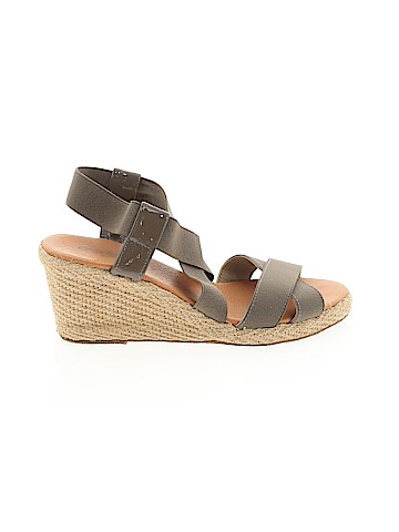 Andre Assous Wedges (view 1)