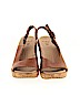 Crocs Tan Wedges Size 6 - photo 2