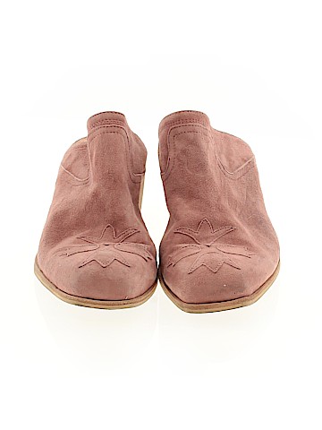 Silent D Heels (view 2)